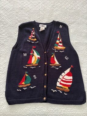 Vintage White Stag Sailboats vest. Size XL.